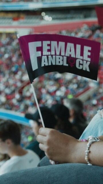 Es ist endlich soweit 🎥✨ Unser Aftermovie zum Female Fanblock ist da!
Gänsehaut-Momente, pure Emotionen & die geballte Power unserer Community 💖🔥 
👉 Jetzt reinschauen und die Premiere in der Allianz Arena nochmal erleben!
 #FemaleFanblock #GemeinsamLaut